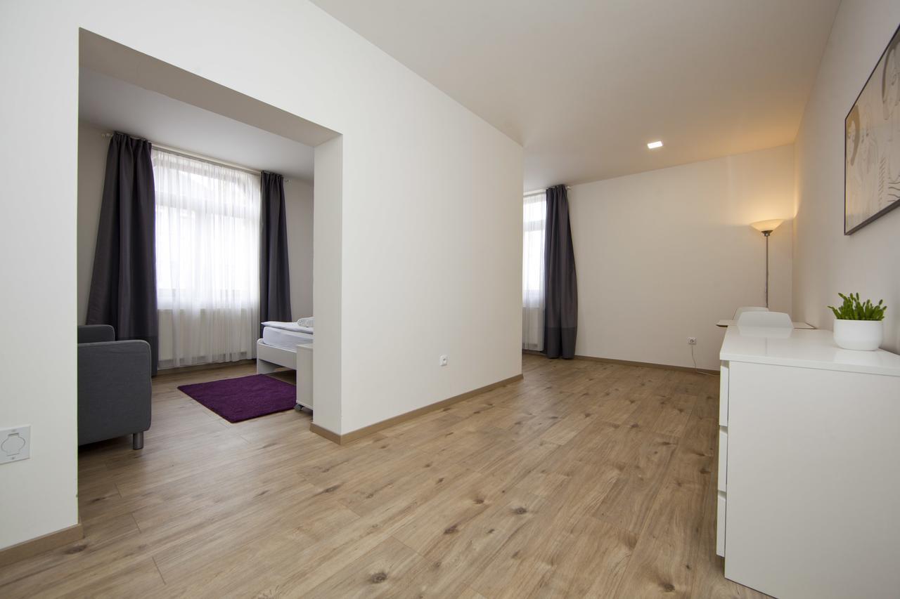 Rozmaryn Rooms & Apartments Rakovník Exteriör bild